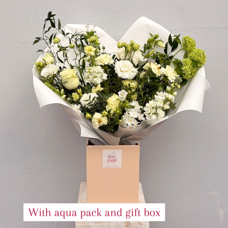 The Pearl Sympathy Bouquet