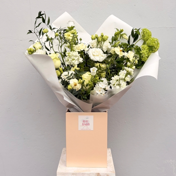 The Pearl Sympathy Bouquet